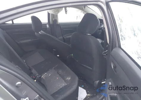 2024 Nissan Versa 1.6 S z USA, uszkodzony, nr VIN 3N1CN8DV9RL911451